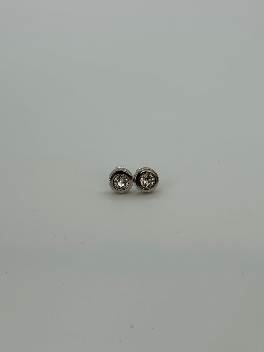Round Bezel-Set Stud Earrings & Pendant Necklace Set