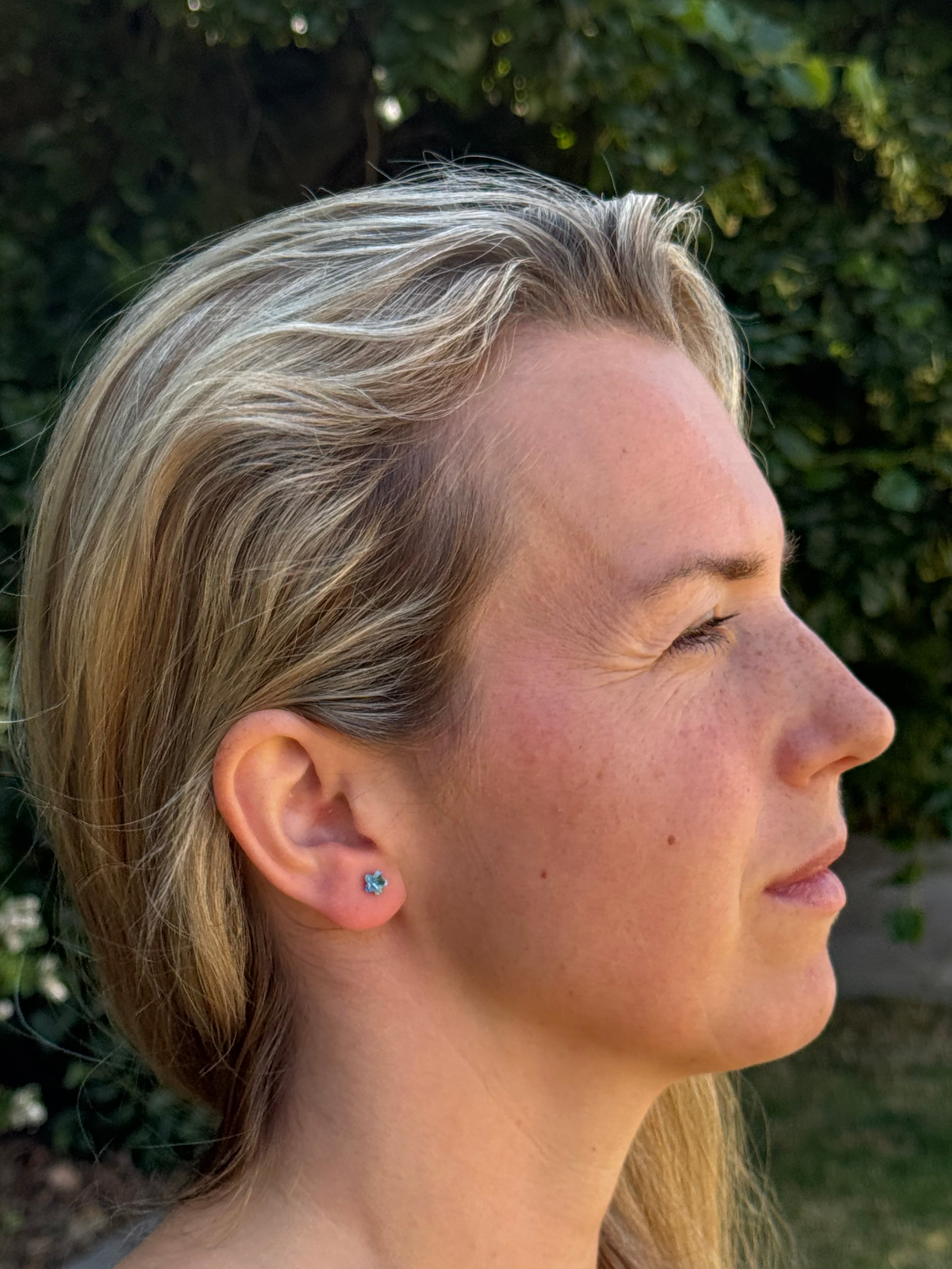 Blue Flower-Shaped Crystal Stud Earrings